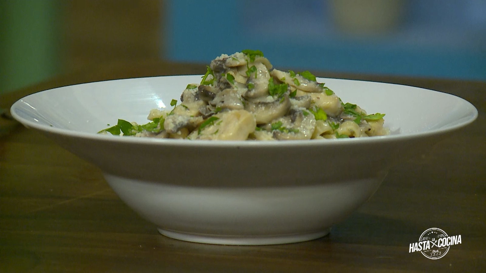 Fetuccini Alfredo con pollo