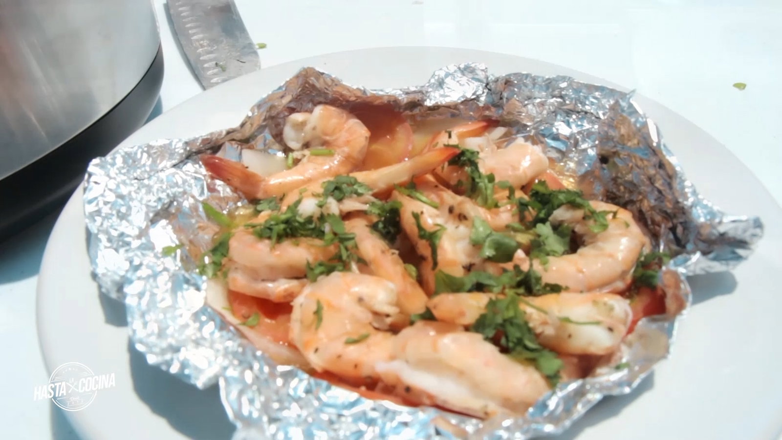 Ceviche y empapelado de camarón